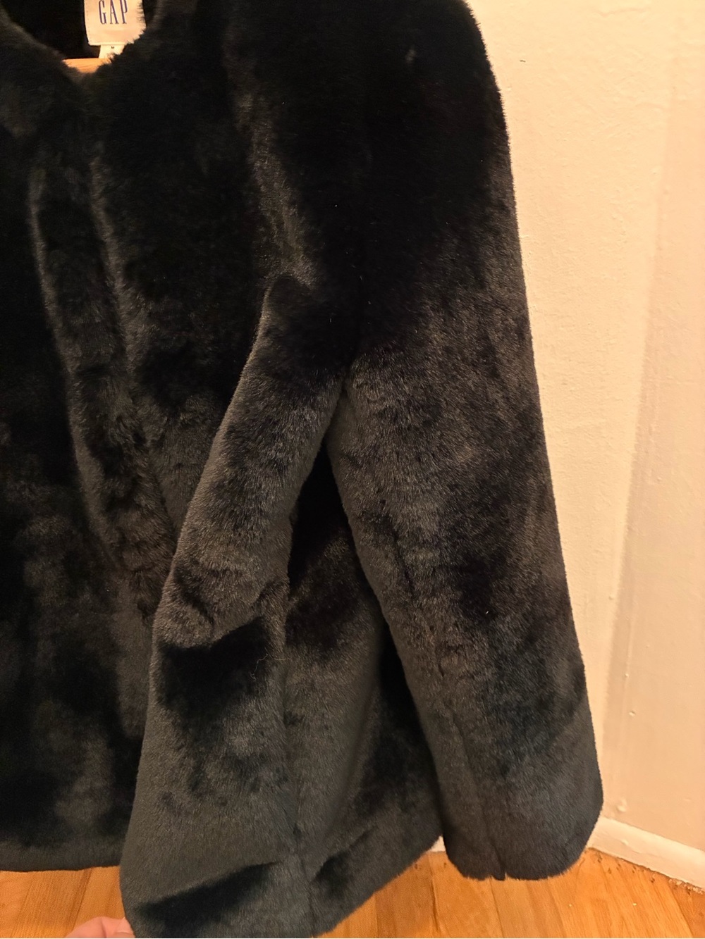 GAP Black Faux Fur Jacket - Picture 5 of 6